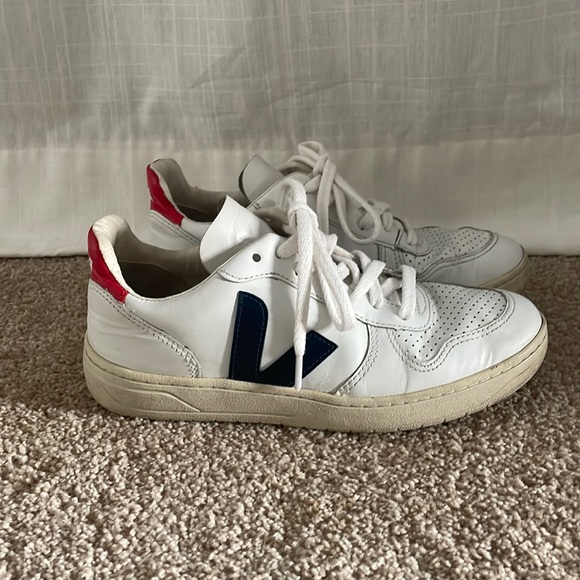 Veja Shoes - COPY - Veja V10 Sneakers
